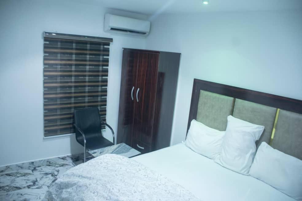 Kay Luxury Suites Uyo Zewnętrze zdjęcie
